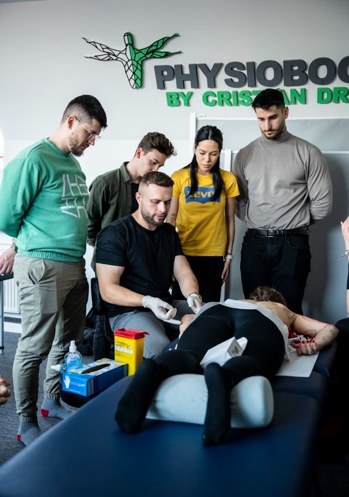 Curs acupunctură București – învață dry needling modern cu Cristian Drosu la MedBoost Academy